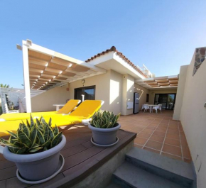 Bahía Terrace with fascinating SEA and MOUNTAIN VIEW